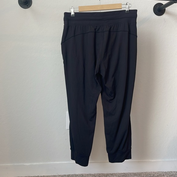 Lululemon Ready to Rulu Jogger Crop - Picture 7 of 11